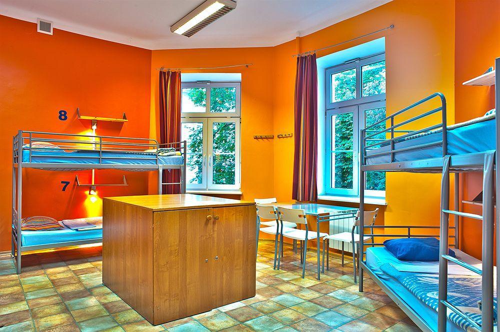 Nathan'S Villa Hostel Varsovie Extérieur photo